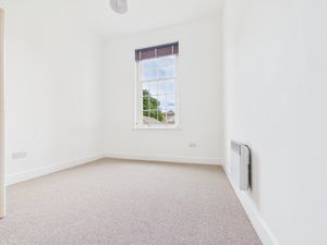 Bedroom- click for photo gallery